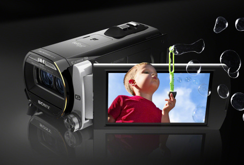 Naujoji „Sony Handycam“ vaizdo kamerų šeima leis kiekvienam įsijausti į savo filmų kūrimą