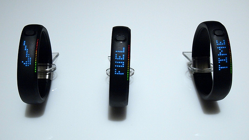 „Nike+ Fuelband“ elektroninė kūno rengybos revoliucija? „Nike+ Fuelband“ elektroninė kūno rengybos revoliucija?