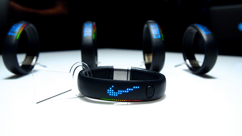 „Nike+ Fuelband“ elektroninė kūno rengybos revoliucija? „Nike+ Fuelband“ elektroninė kūno rengybos revoliucija?