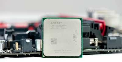 AMD išleidžia dar du naujus „Bulldozer“ procesorius AMD išleidžia dar du naujus „Bulldozer“ procesorius