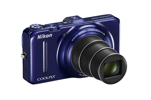 Pirmaujantieji stiliaus lenktynėse: „Nikon COOLPIX S9300“ ir  „Nikon COOLPIX S6300“