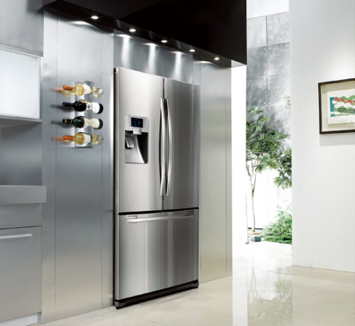Vartotojams pristatomi nauji erdvūs ir taupūs „Samsung“ šaldytuvai