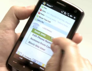 Kodėl mobilieji operatoriai nori apmokestinti „Skype“ ir kitas interneto telefonijos paslaugas?