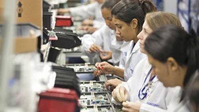 „Foxconn“ gamyklos Brazilijoje darbuotojai grasina streiku „Foxconn“ gamyklos Brazilijoje darbuotojai grasina streiku