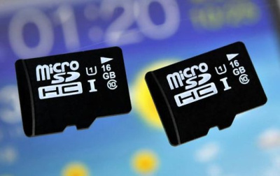 „Samsung“ bando „stabilizuoti“ „microSD“ atminties kortelių kainas „Samsung“ bando „stabilizuoti“ „microSD“ atminties kortelių kainas