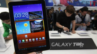 Europa lieka be „Samsung Galaxy Tab 7.7“ Europa lieka be „Samsung Galaxy Tab 7.7“