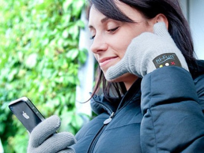 „Bluetooth“ pirštinės leis nesušalti rankų, kalbant telefonu žiemą „Bluetooth“ pirštinės leis nesušalti rankų, kalbant telefonu žiemą