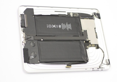 Kompanija „Apple“ nebegauna baterijų iš „Samsung“ Kompanija „Apple“ nebegauna baterijų iš „Samsung“