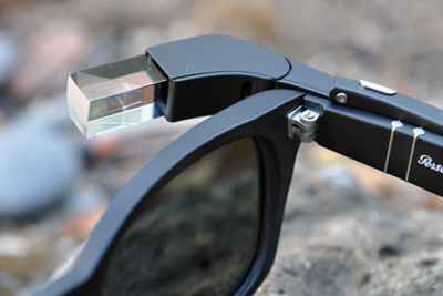 „Google Glass“ pritvirtinti prie įprastinių akinių rėmelių „Google Glass“ pritvirtinti prie įprastinių akinių rėmelių