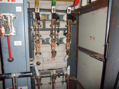 Varėnoje elektros transformatorių ardę vagys užklupti nusikaltimo vietoje Varėnoje elektros transformatorių ardę vagys užklupti nusikaltimo vietoje