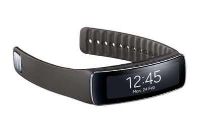 Pristatytas „Samsung Gear Fit“ Pristatytas „Samsung Gear Fit“