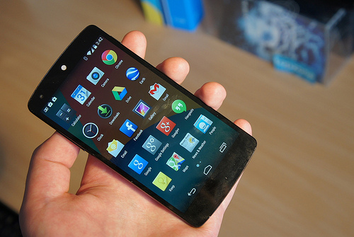 „LG Nexus 5“ – „geriausias 800 litų vertės „Android“ telefonas!“