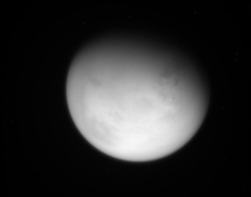 Sudėtingo manevro metu „Cassini“ bandė įspėti vieną didžiausių Titano paslapčių Sudėtingo manevro metu „Cassini“ bandė įspėti vieną didžiausių Titano paslapčių