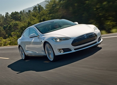 „Tesla“ elektromobilis. Gamintojo nuotr.