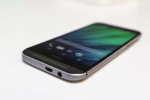 „Plieninis“ telefonas atsinaujino ir sugrįžo – „HTC One M8“ apžvalga