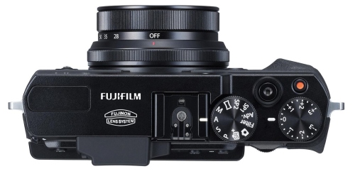 „Fujifilm“ pristato aukščiausios klasės fotoaparatą „X30“