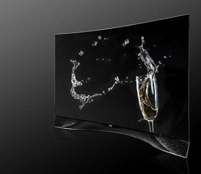 LG pristatė „Swarovski“ kristalais puoštą OLED televizorių