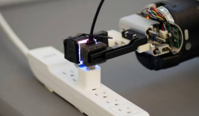 Sukurtas robotas, kurio „pirštai“ jautresni nei žmogaus