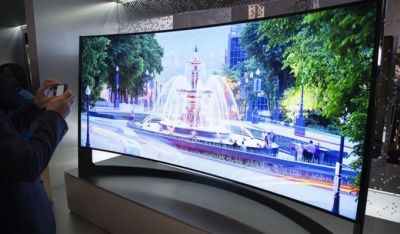 „Sony“ savaip išlenkė savo 4K raiškos televizorių