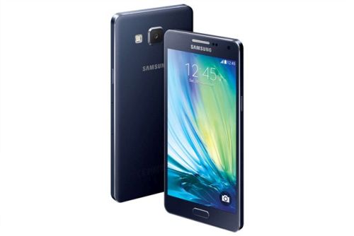 Pirmieji išmanieji telefonai suvientisais metaliniais korpusais: „Galaxy A5“ ir „Galaxy A3“