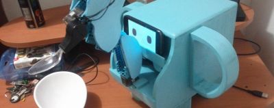 „HelloSpoon“ – robotas padėsiantis valgyti