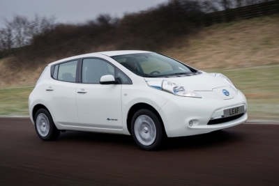 „Nissan“: mūsų elektromobiliai nuvažiuoja daugiau nei „dyzeliai“