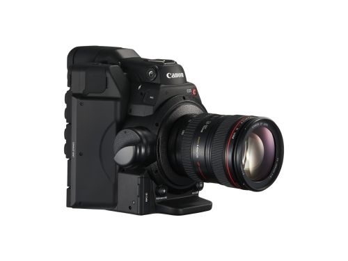 „Canon“ pristato kamerą „EOS C300 Mark II“