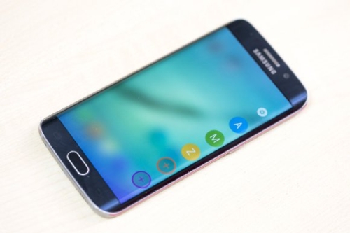 „Samsung“ broliukai iš tvirto stiklo: „Galaxy S6“ ir „Galaxy S6 Edge“ apžvalga