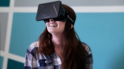 Serijiniai virtualios realybės šalmai bus gana brangūs