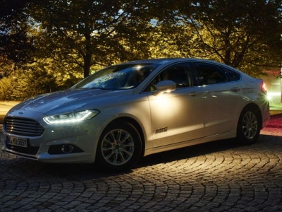 „Ford“ kuria išmaniuosius žibintus „Ford“ kuria išmaniuosius žibintus