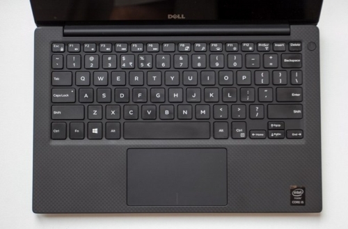 Stebinantis ma˛ylis: „Dell XPS 13“ (2015) ap˛valga