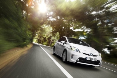 Debiutuos naujos kartos „Toyota Prius“ Debiutuos naujos kartos „Toyota Prius“