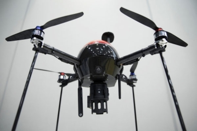 „Sony“ pristatė droną, pasiekiantį 170 km/h greitį „Sony“ pristatė droną, pasiekiantį 170 km/h greitį