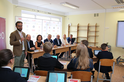 Kaune atidaryta moderniausia klasė Lietuvoje Kaune atidaryta moderniausia klasė Lietuvoje