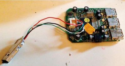 Bombos pagaminimu apkaltintą 14-metį robotikos entuziastą užstojo M. Zuckerbergas ir B. Obama Bombos pagaminimu apkaltintą 14-metį robotikos entuziastą užstojo M. Zuckerbergas ir B. Obama