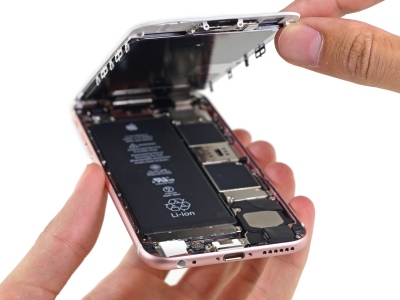 „iPhone 6S“ išardytas: mažesnė baterija, sunkesnis ekranas, iš dalies ardomas „iPhone 6S“ išardytas: mažesnė baterija, sunkesnis ekranas, iš dalies ardomas