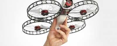 „Snap“ dronas sugeba saugiai sudužti