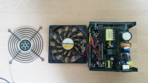 Mažas PSU dideliame suvalkiečio korpuse: „Silverstone SX500-LG“ apžvalga Mažas PSU dideliame suvalkiečio korpuse: „Silverstone SX500-LG“ apžvalga