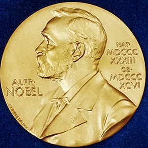 Kaip Nobelio premijos tapo kontroversiškiausiu apdovanojimu Žemėje