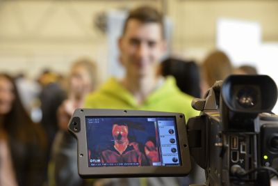 Pažintis su inžinerija: nuo 3D technologijų iki tarakonų lenktynių Pažintis su inžinerija: nuo 3D technologijų iki tarakonų lenktynių