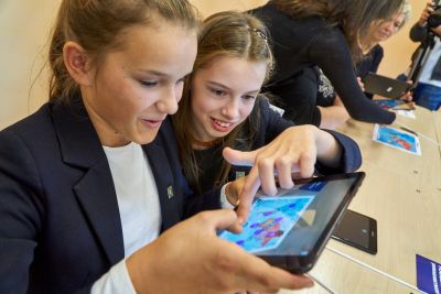 Kvėdarnos Kazimiero Jauniaus gimnazijoje atidaryta išmanioji klasė Kvėdarnos Kazimiero Jauniaus gimnazijoje atidaryta išmanioji klasė