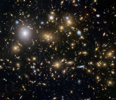 „Hubble“ užfiksavo 12 milijardų metų senumo vaizdą „Hubble“ užfiksavo 12 milijardų metų senumo vaizdą