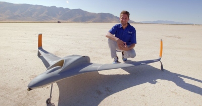 3D būdu atspausdintas dronas pakilo skrydžiui 3D būdu atspausdintas dronas pakilo skrydžiui