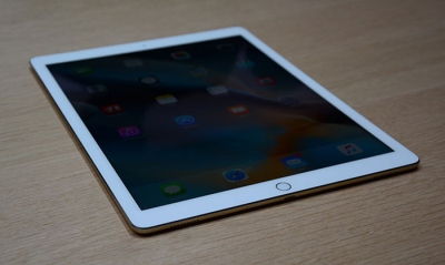 „IPad Pro“ vartotojai skundžiasi dėl planšetės „pakibimo“ po įkrovimo „IPad Pro“ vartotojai skundžiasi dėl planšetės „pakibimo“ po įkrovimo