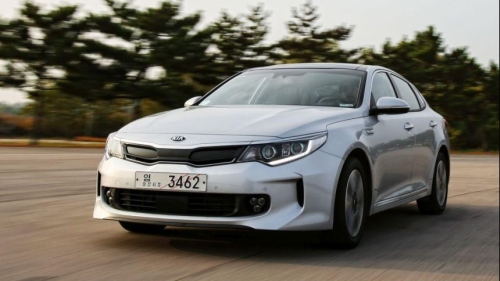 „Kia“ planuose – hibridinė „Optima“