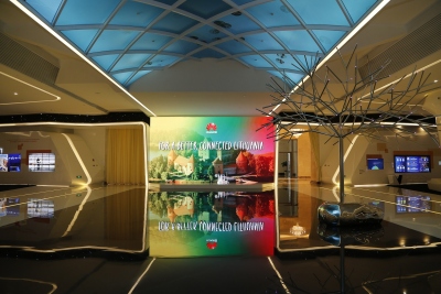 Sutartis tarp Lietuvos universitetų ir „Huawei“ atvers studentams kelius stažuotėms Kinijoje Sutartis tarp Lietuvos universitetų ir „Huawei“ atvers studentams kelius stažuotėms Kinijoje