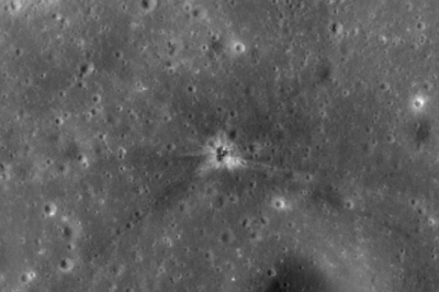 Tik dabar atrasta „Apollo 16“ raketos sudužimo vieta Mėnulyje Tik dabar atrasta „Apollo 16“ raketos sudužimo vieta Mėnulyje