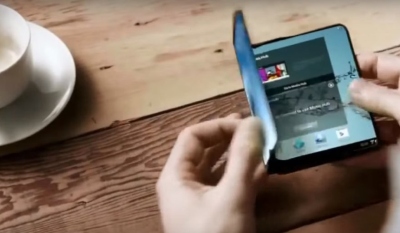 „Samsung“ patentuos sulankstomą telefoną „Samsung“ patentuos sulankstomą telefoną