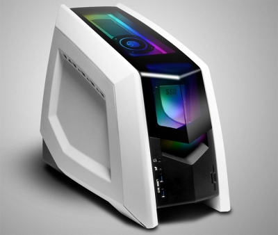 „iBuyPower Revolt 2“: išskirtinio dizaino kompaktiškas korpusas žaidimų kompiuteriams „iBuyPower Revolt 2“: išskirtinio dizaino kompaktiškas korpusas žaidimų kompiuteriams