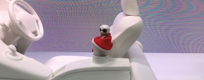 „Kirobo Mini“ – miniatiūrinis robotas-kompanionas vairuotojams